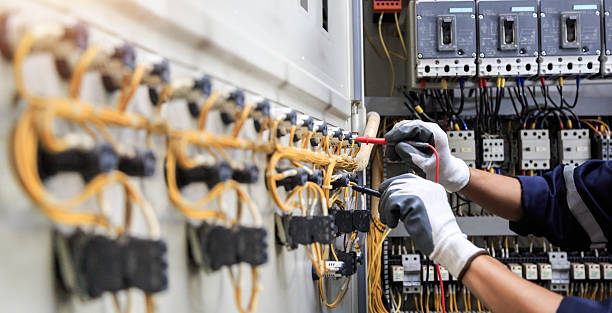 Professional Electrician technician working in Butler, IN